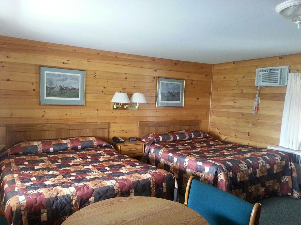 Clark'S Beach Motel Old Forge Oda fotoğraf
