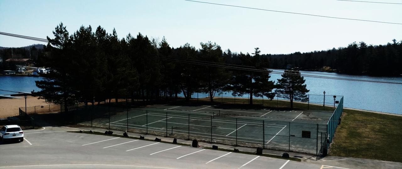 Clark'S Beach Motel Old Forge Dış mekan fotoğraf