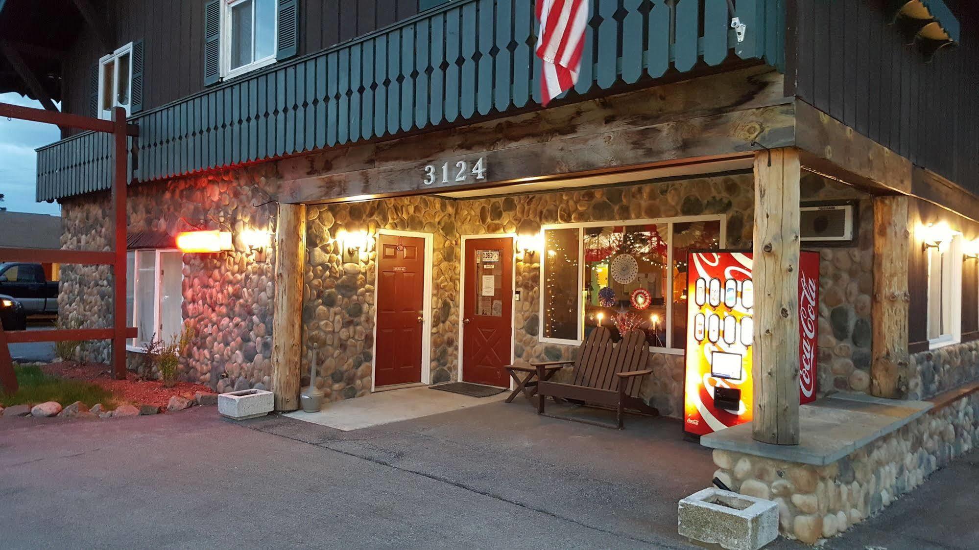 Clark'S Beach Motel Old Forge Dış mekan fotoğraf