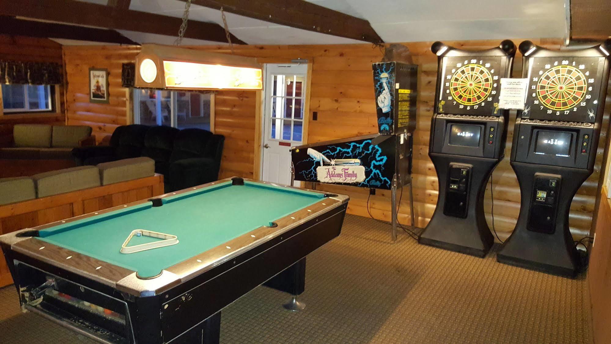 Clark'S Beach Motel Old Forge Dış mekan fotoğraf